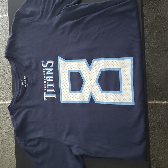 Tennessee Titans Mariota 8 tshirt L - Picture 1 of 6